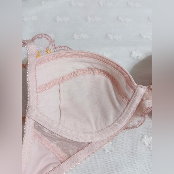 Sold Out - Picture 7 of 10